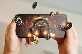 Pengguna Indonesia membaca halaman FAQ kasustoto dari ponsel Android dengan nyaman